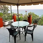 Salotto Sul Mare 4*