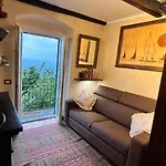 Salotto Sul Mare Отель типа 